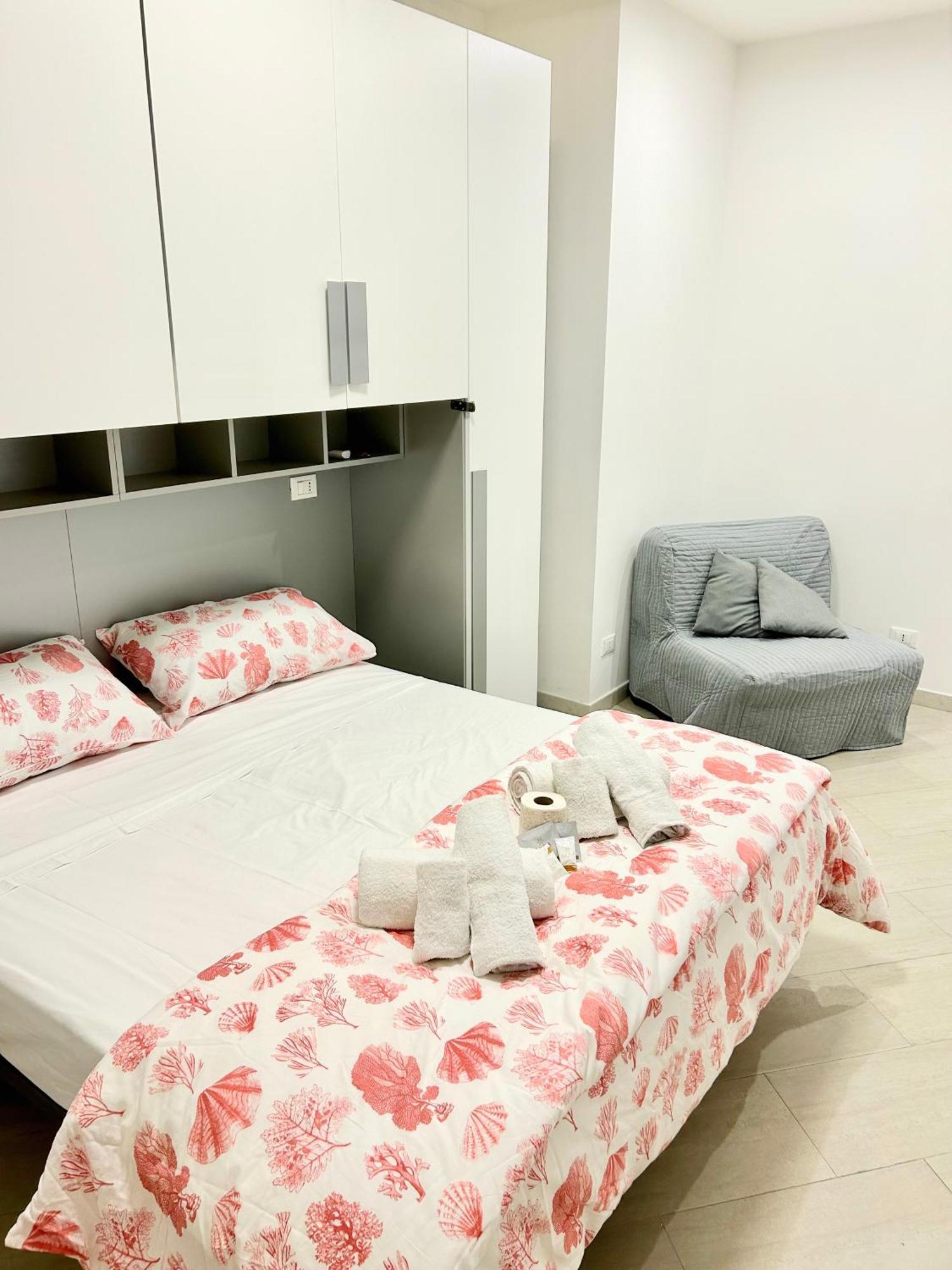 Roma Apartment Holiday Buitenkant foto