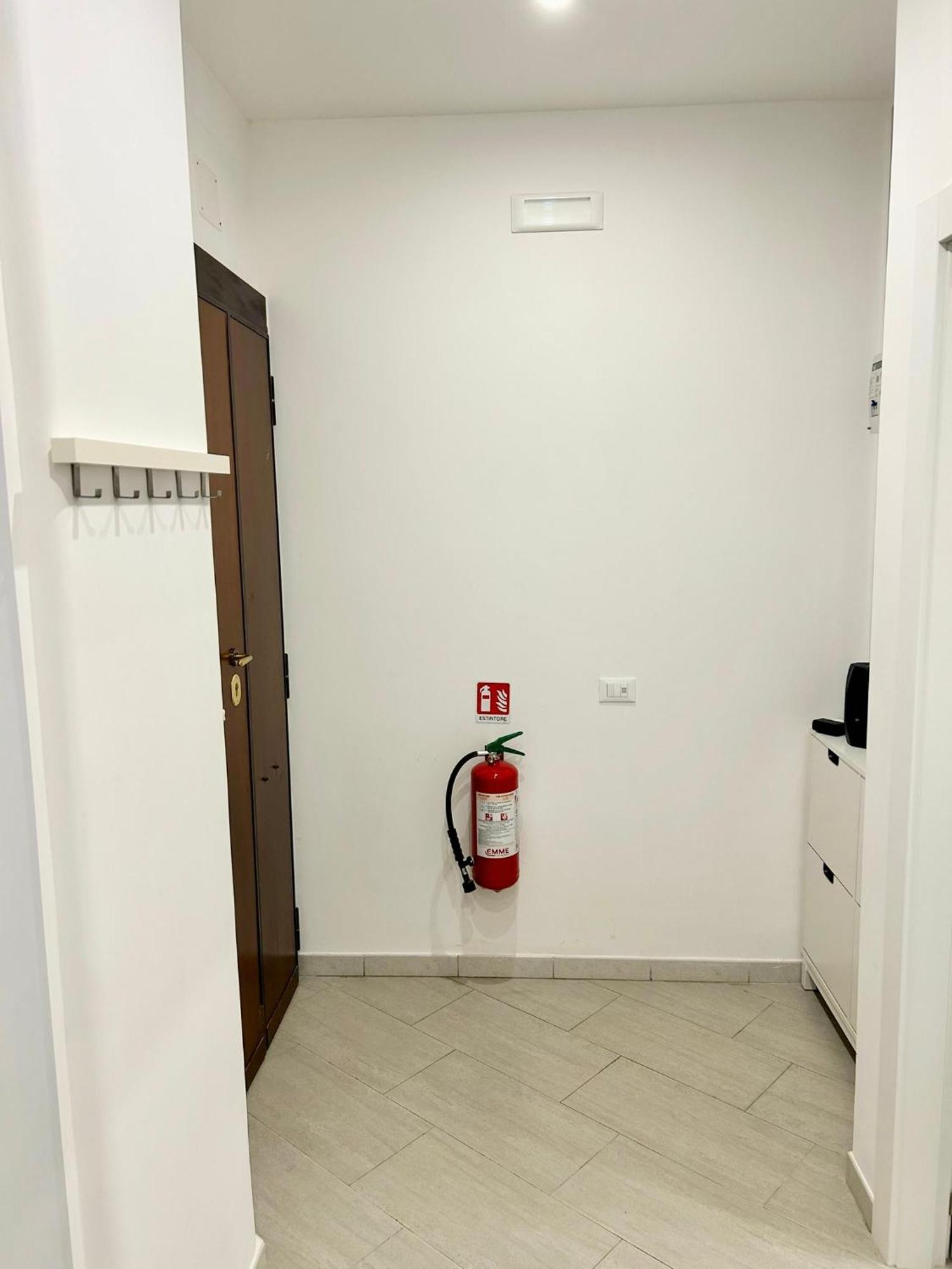 Roma Apartment Holiday Buitenkant foto